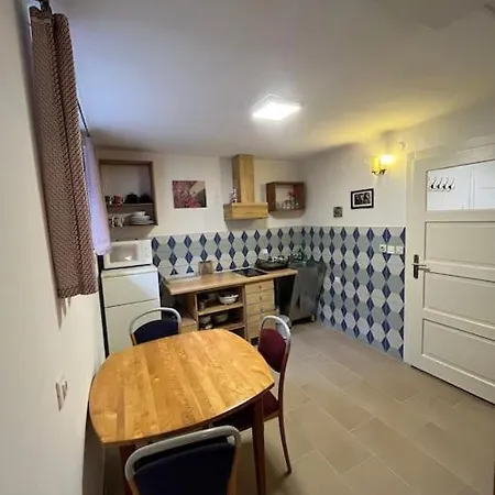 Bluestar For 4 People With A Kitchen And Free Parking